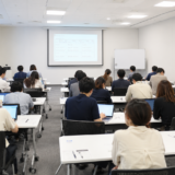 札幌の建築資材関連企業で生成AI基礎研修を実施しました｜活用事例